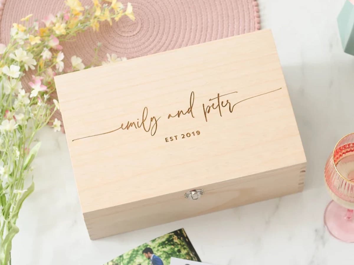 Couples Engagement Gift Box for Bride & Groom, Engaged Gift, Congrats  Engaged, Happily Ever After, Cheers, Congratulations, Mr and Mrs Gifts -  Etsy Canada